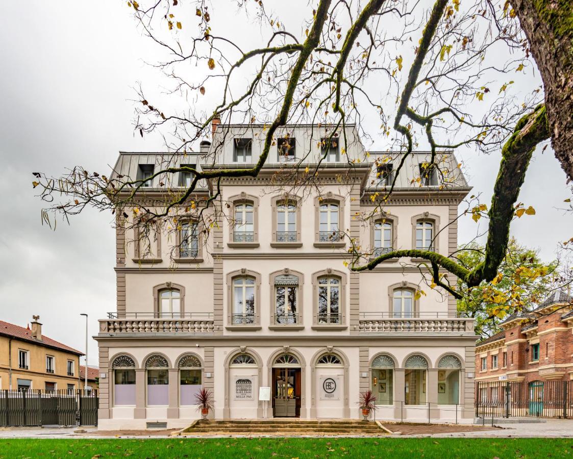 Hotel Mille Pas Voiron Exterior foto